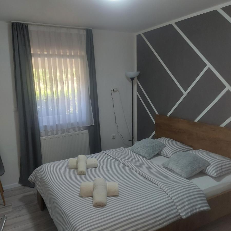 Two Bedroom Apartment 卡斯塔 外观 照片