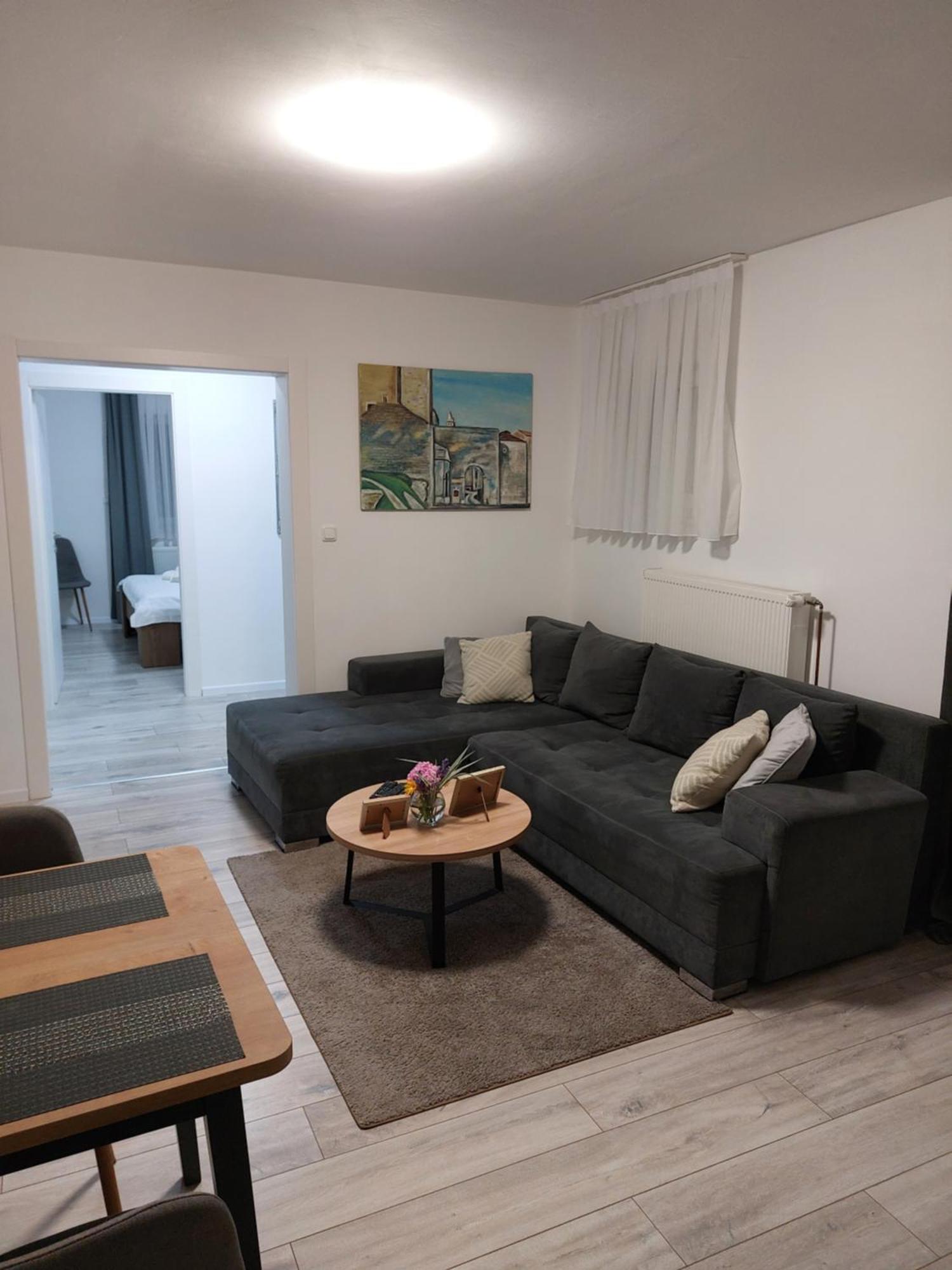 Two Bedroom Apartment 卡斯塔 外观 照片